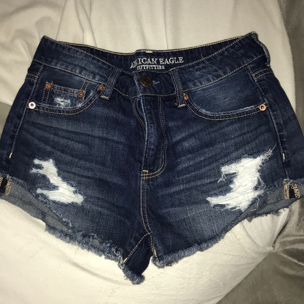 American Eagle tomgirl shorts